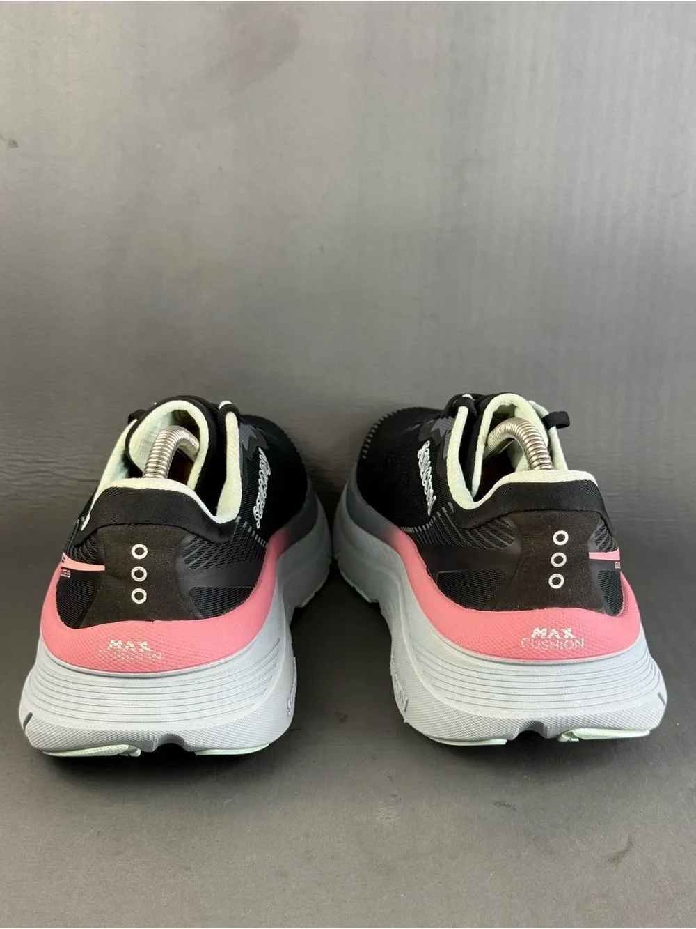 Saucony Women's Guide 19 running athletic sneaker shoes size 11